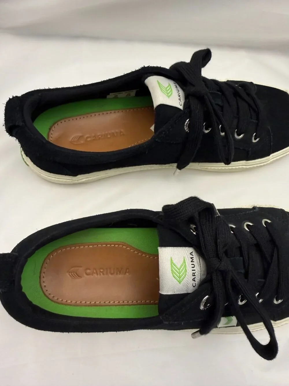 Cariuma Black Suede OCA Low Lace Up Sneakers Size 9